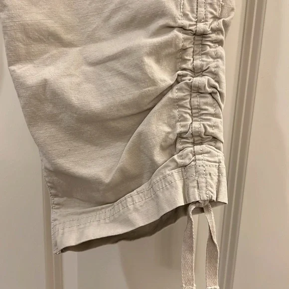 Eddie Bauer ladies petite capris - Picture 3 of 10